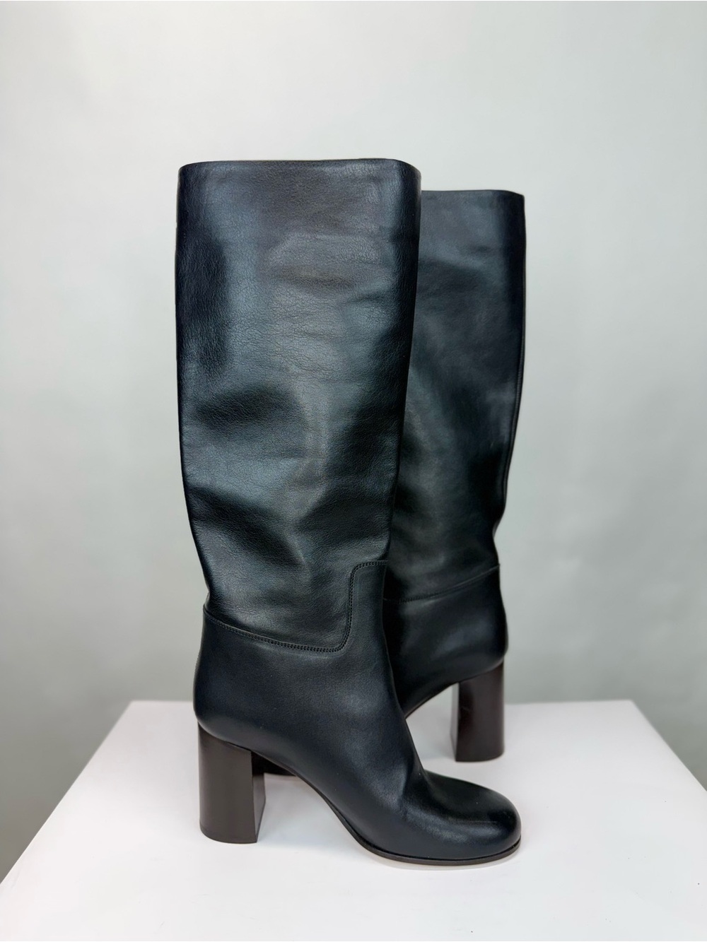 Ferragamo Ovidio 85 Knee-High Boot Black Leather Sz 7.5 - Picture 10 of 16